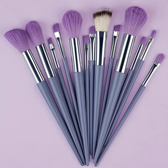 Beauty Brush Set of 13 with soft plush pouch New in package - Picture 2 of 5